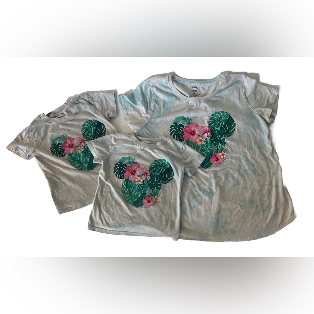 Disney Classic Minnie Mouse Mom and Me Matching Shirt Bundle Womens Medium 2T 3T